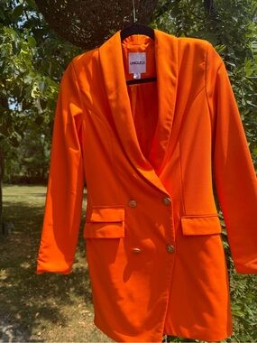 Nique Vibrant Orange Double-Breasted Blazer